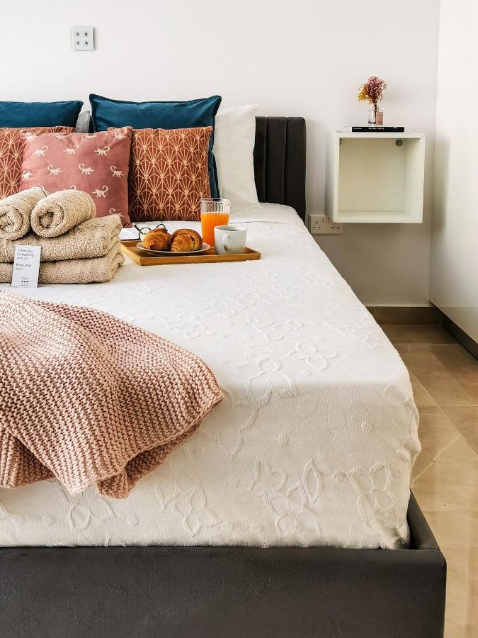 Phaedrus Living: Luxury Maisonette Lighthouse 60 Apartment
